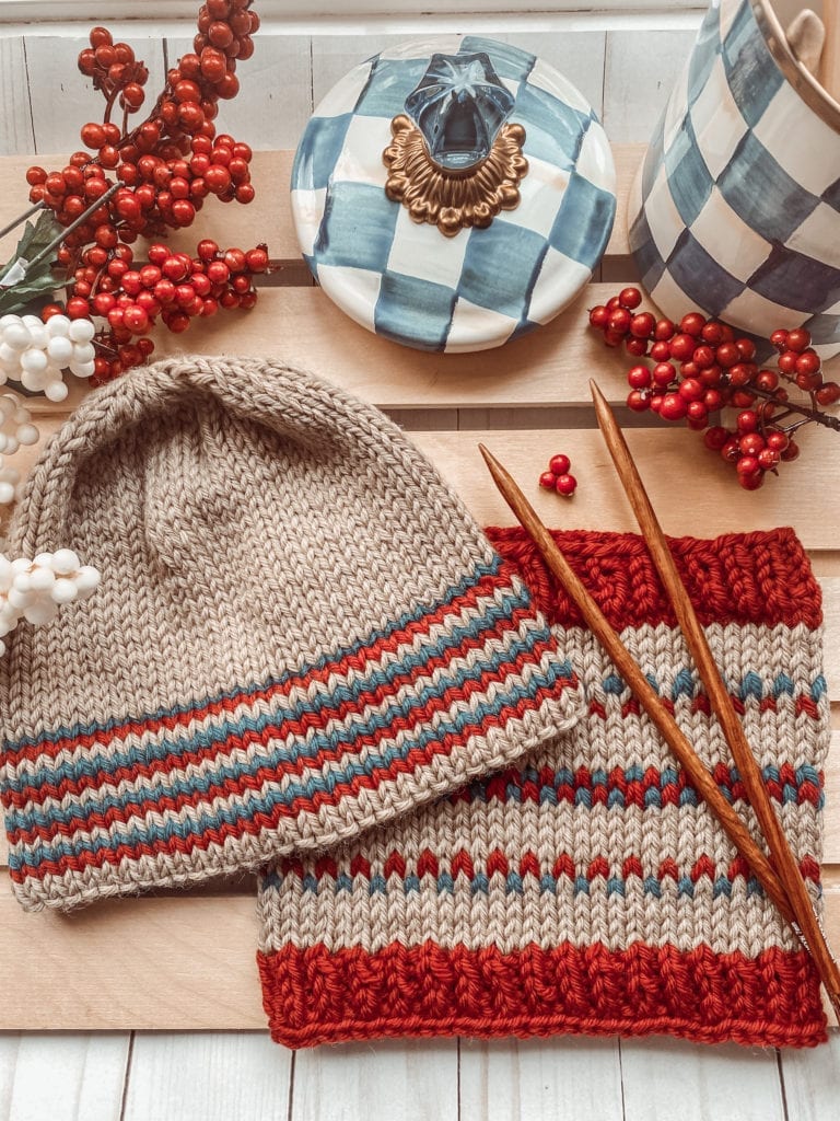 red white and tan beanie and cowl set