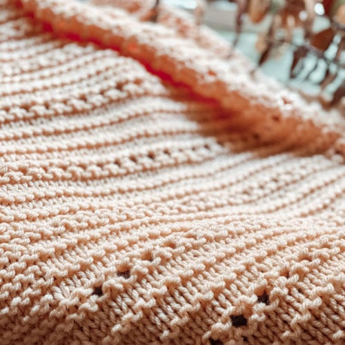 Simply Cuddly Soft Baby Blanket Knitting Pattern | candyloucreations