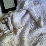 knit blanket with kindle