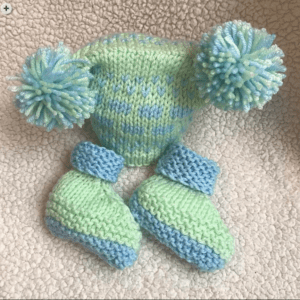 double pompom hat and booties