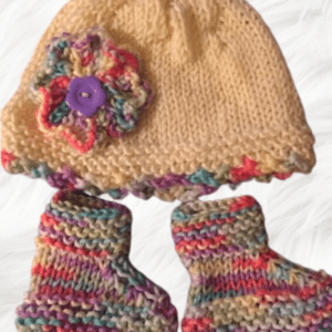 knit hat with flower and booties