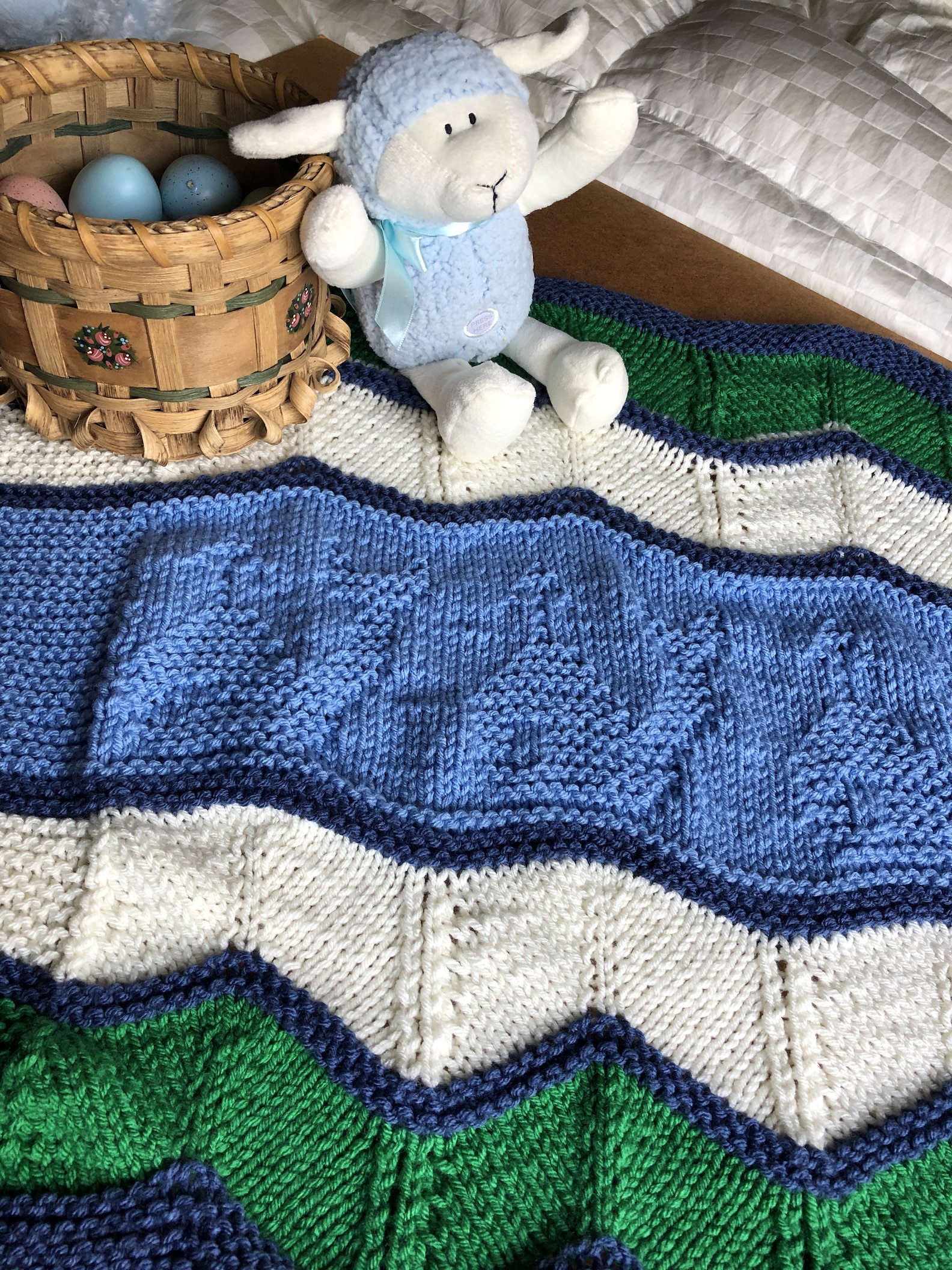 baby blanket with lamb 