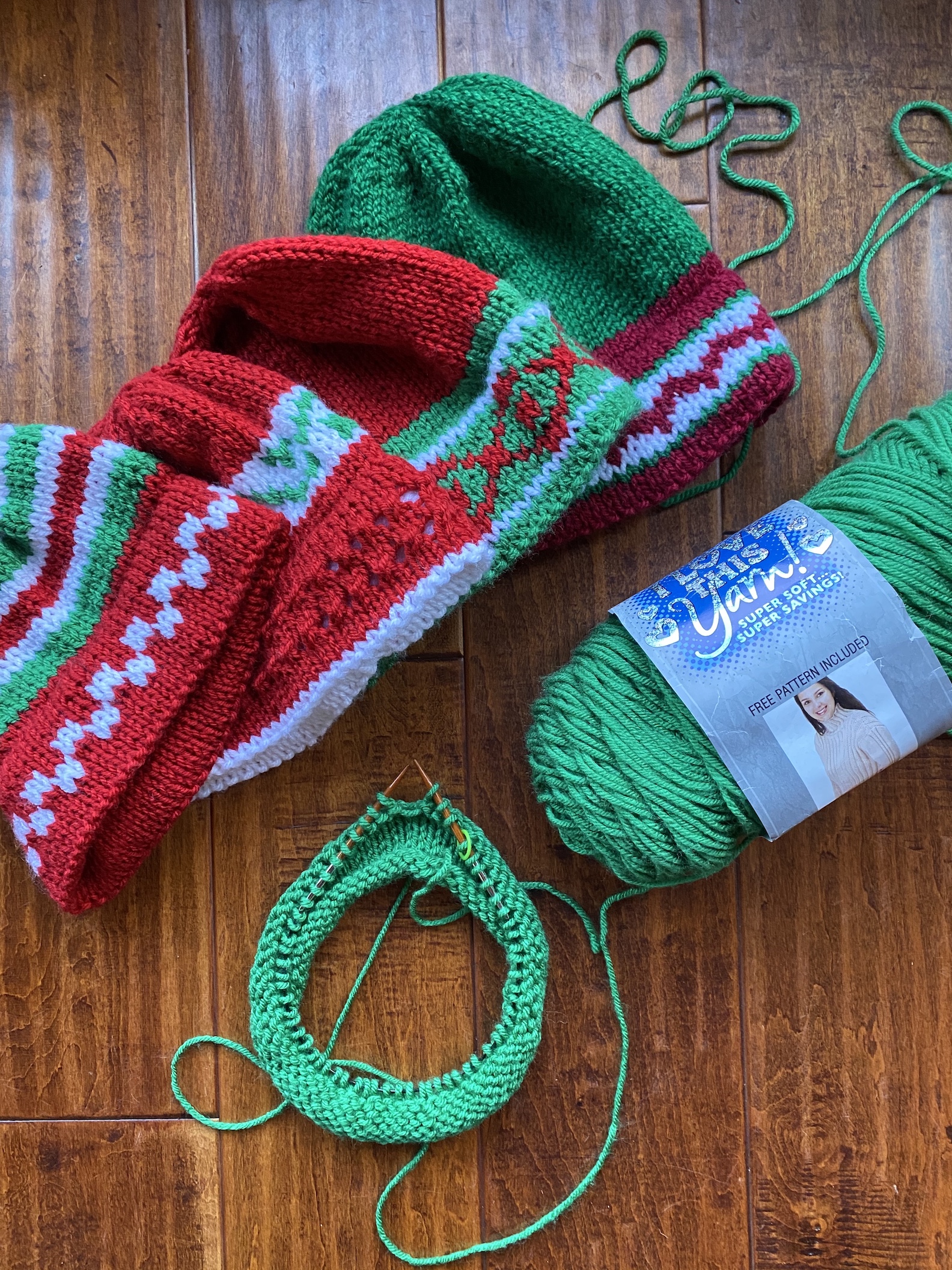 knitting xmas hats